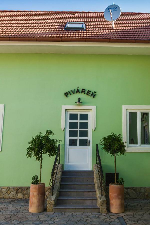 Penzion Kuria Nové Mesto nad Váhom Extérieur photo