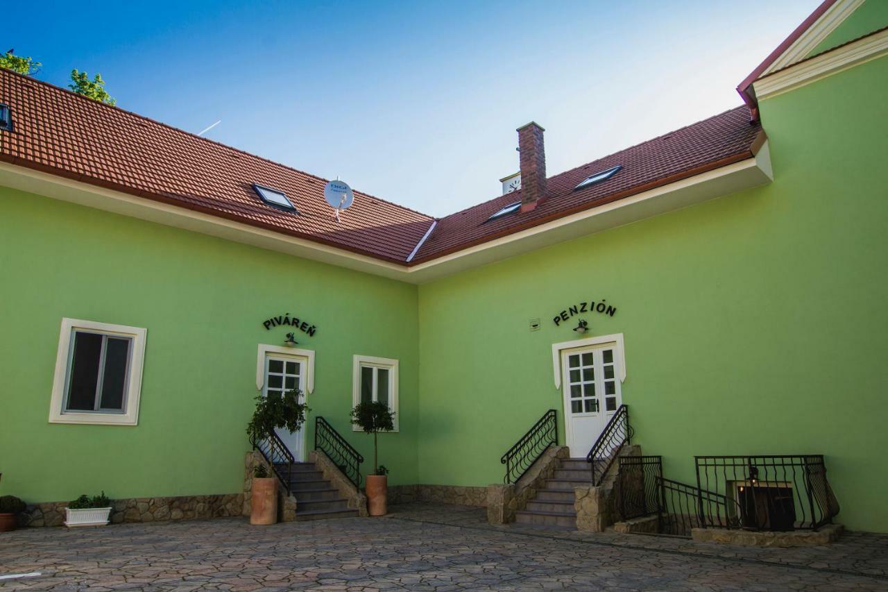 Penzion Kuria Nové Mesto nad Váhom Extérieur photo